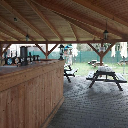 Pivovar Maly Janek - Restaurace, Penzion A Stany Jince Zewnętrze zdjęcie